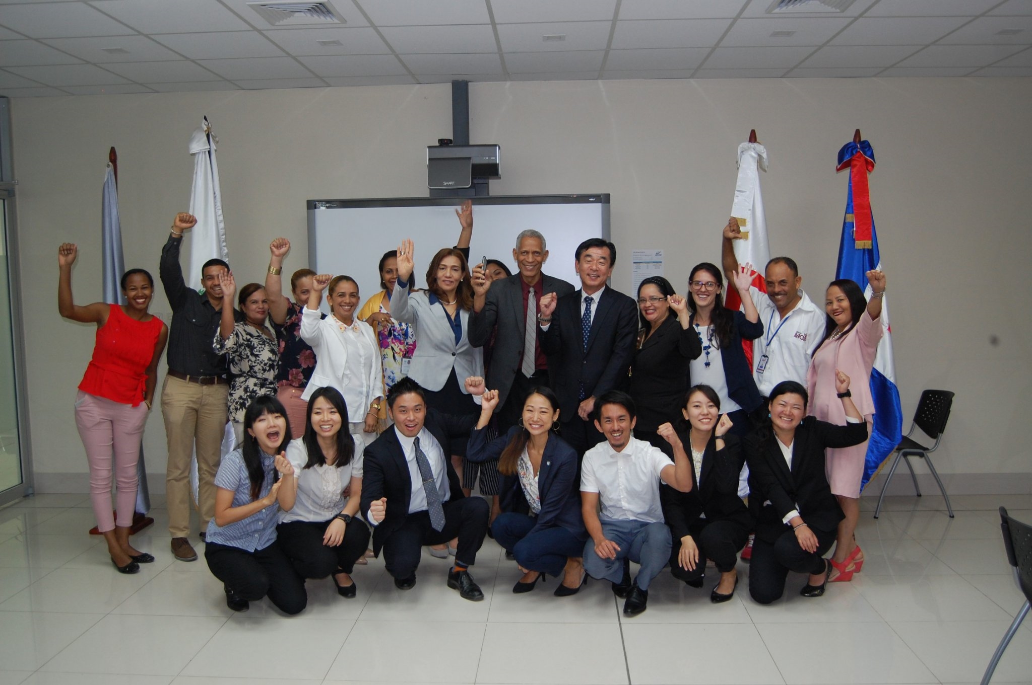 ドミニカ共和国の高齢者施設 | ラテンなおじいちゃんおばあちゃん